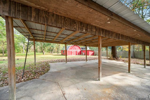 9310 Shady Bluff Dr, Central, LA 70818