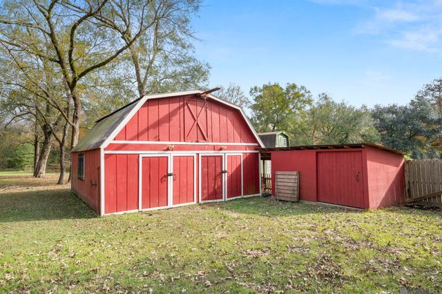 9310 Shady Bluff Dr, Central, LA 70818