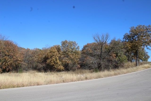 450 Rolling Hills Boulevard, Alvord, TX 76225