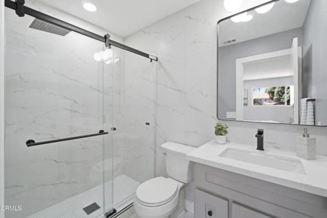 1696 Bridgeport Lane, Camarillo, CA 93010