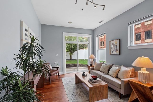 27 Wheeler St. 124, Cambridge, MA 02138