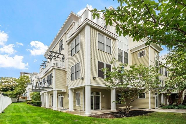 27 Wheeler St. 124, Cambridge, MA 02138