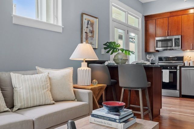 27 Wheeler St. 124, Cambridge, MA 02138