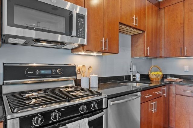 27 Wheeler St. 124, Cambridge, MA 02138