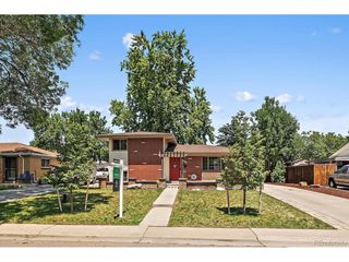 12303 E Park Lane Dr, Aurora, CO 80011