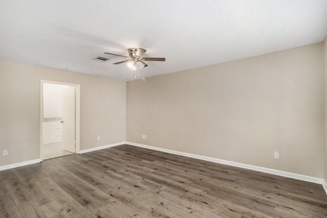 5115 Shady Gardens Drive, Houston, TX 77339