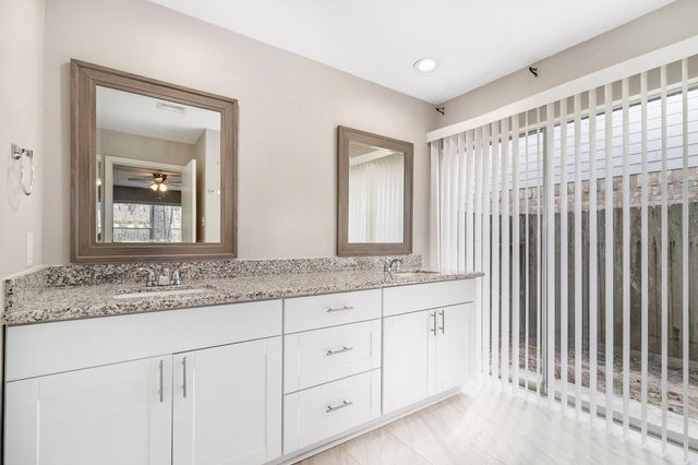 5115 Shady Gardens Drive, Houston, TX 77339