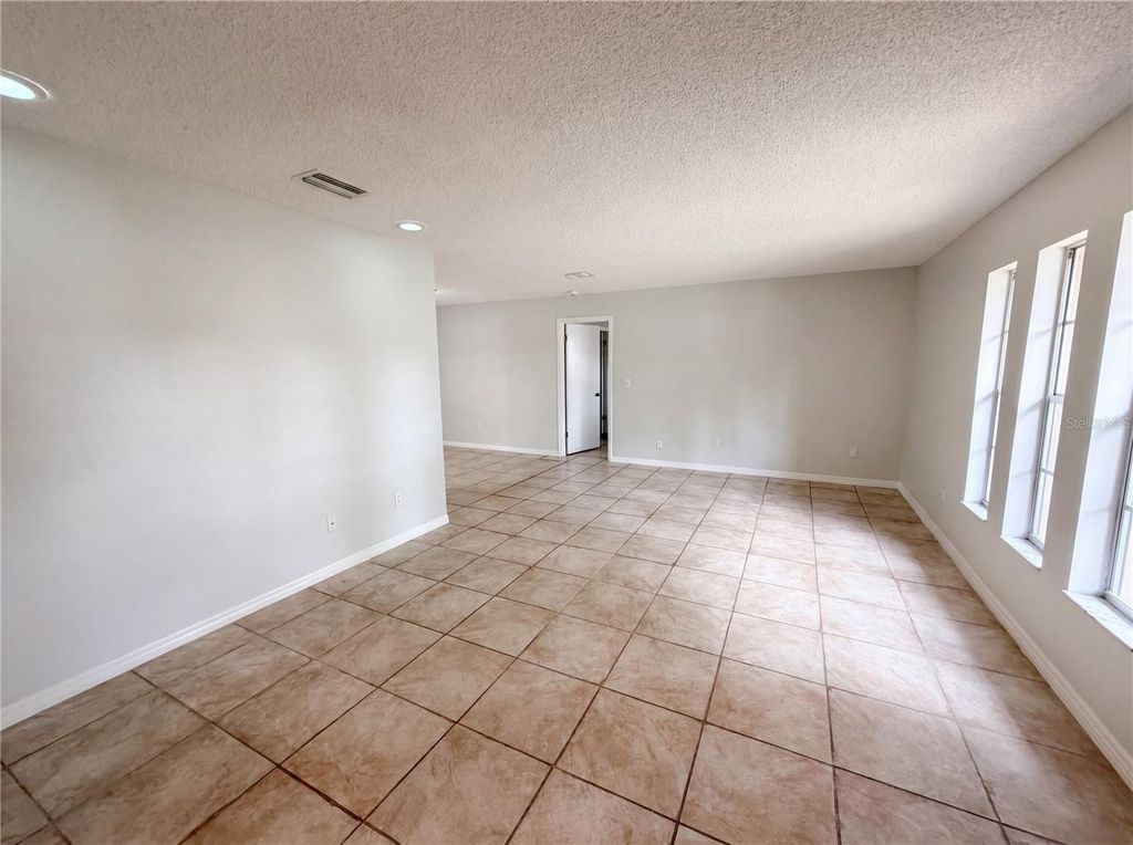 Image 3 of property listing at 4730 CARMEL STREET, Orlando, FL 32808