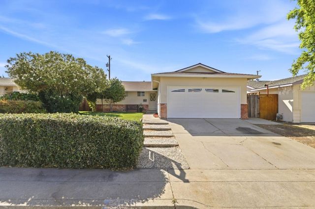 1662 Everglades Drive, Milpitas, CA 95035