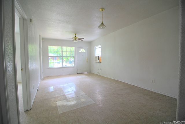 319 NORIA ST, San Antonio, TX 78207