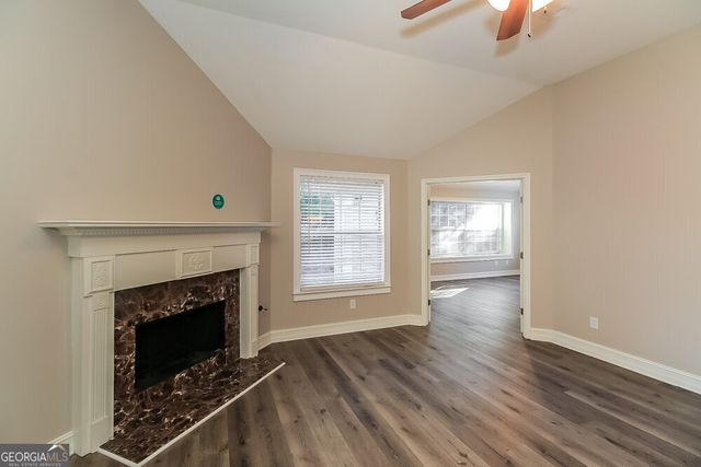 93 Gleneagles Way, Fayetteville, GA 30215