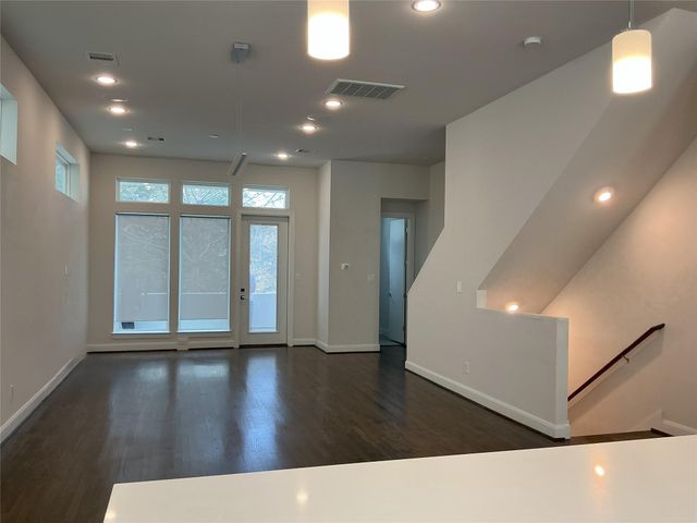 3123 Leeland Street, Houston, TX 77003