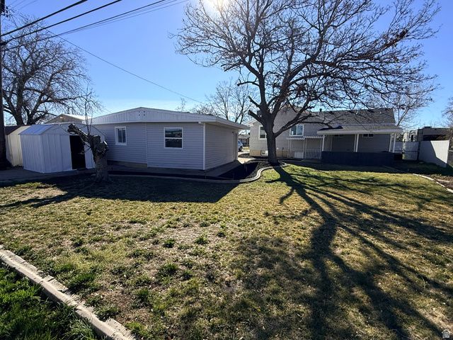 5256 S 2000 W, Roy, UT 84067