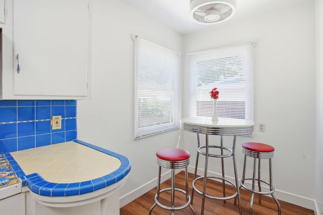 617 45th St, Sacramento, CA 95819