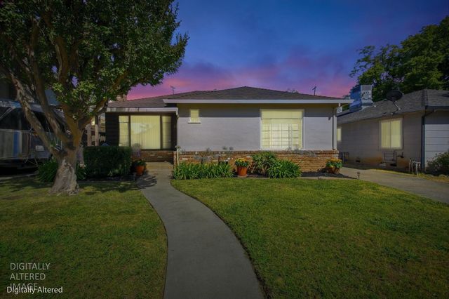 617 45th St, Sacramento, CA 95819