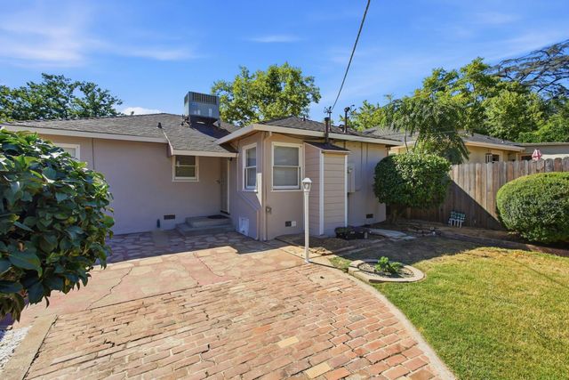 617 45th St, Sacramento, CA 95819