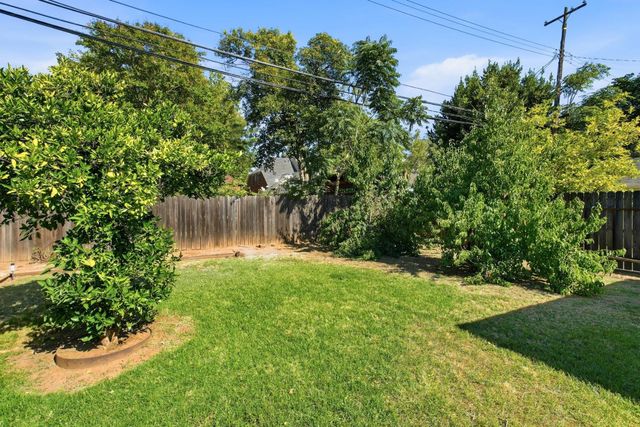617 45th St, Sacramento, CA 95819