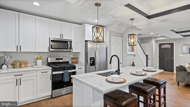 1633 RALWORTH RD, Baltimore, MD 21218