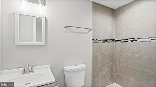 1633 RALWORTH RD, Baltimore, MD 21218