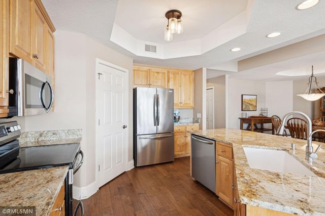 1197 Gallery Lane, Chaska, MN 55318