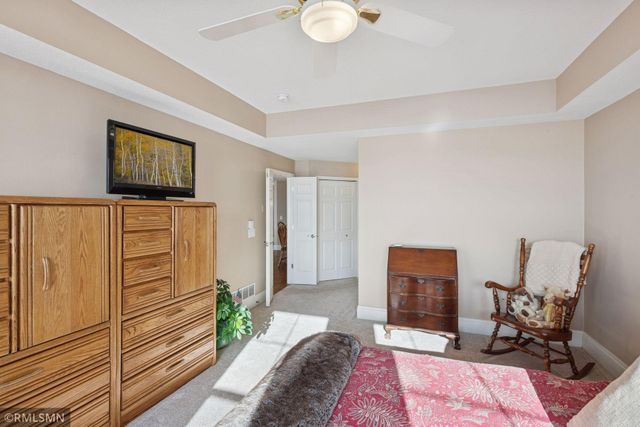 1197 Gallery Lane, Chaska, MN 55318