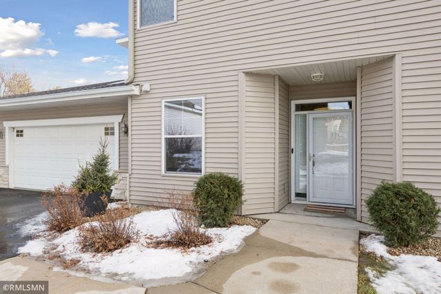 1197 Gallery Lane, Chaska, MN 55318