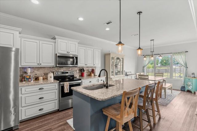 588 Rice Road, Taylor, AL 36301