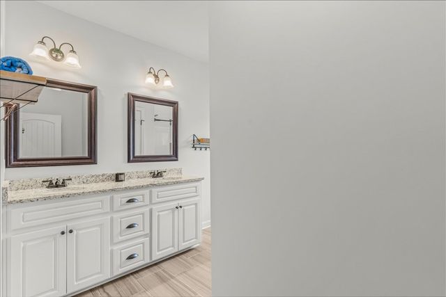 588 Rice Road, Taylor, AL 36301