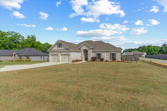 588 Rice Road, Taylor, AL 36301