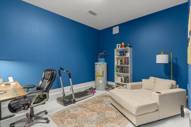588 Rice Road, Taylor, AL 36301