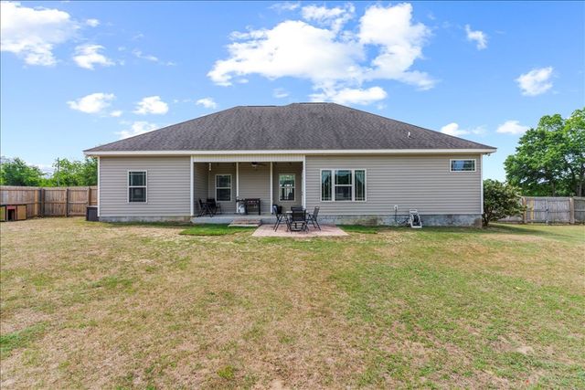588 Rice Road, Taylor, AL 36301