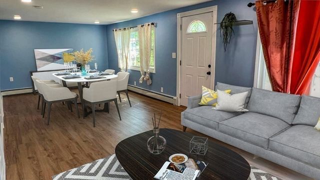 4 Lake St, Braintree, MA 02184