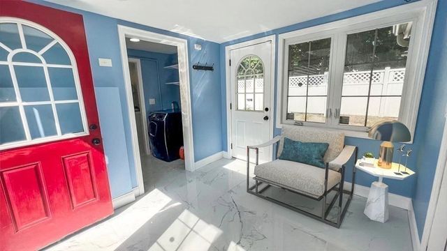 4 Lake St, Braintree, MA 02184