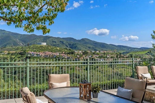 2 Muirfield, Rancho Santa Margarita, CA 92679