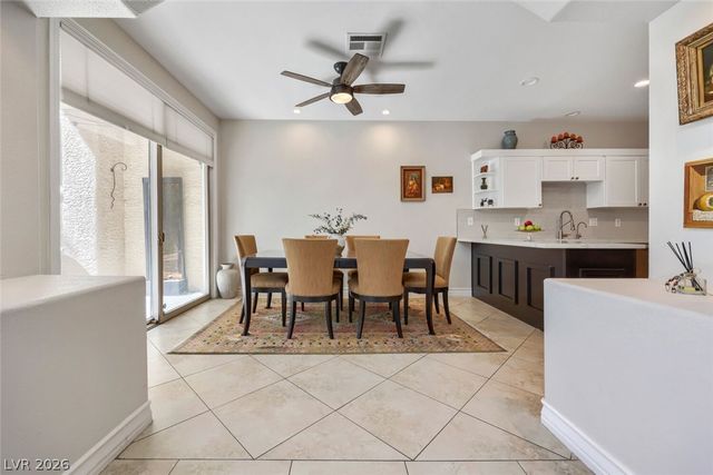3111 Lido Isle Court, Las Vegas, NV 89117