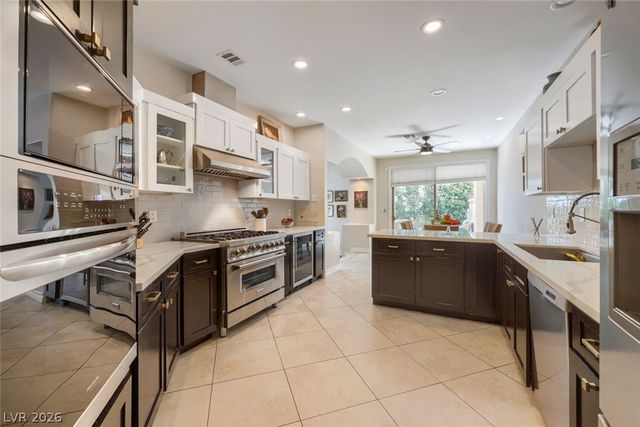 3111 Lido Isle Court, Las Vegas, NV 89117