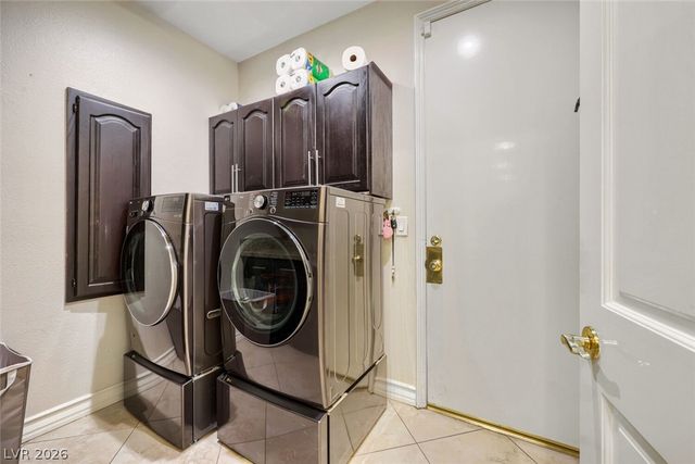 3111 Lido Isle Court, Las Vegas, NV 89117