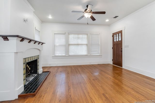 211 lindell, San Antonio, TX 78212