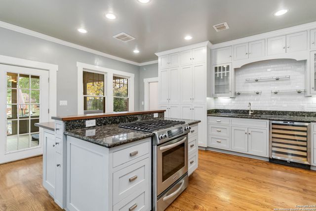 211 lindell, San Antonio, TX 78212