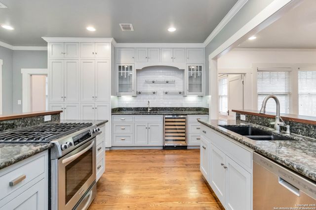 211 lindell, San Antonio, TX 78212