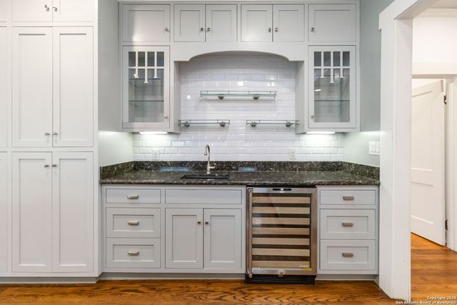 211 lindell, San Antonio, TX 78212