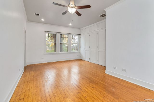 211 lindell, San Antonio, TX 78212