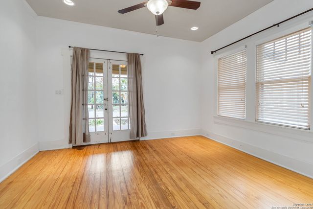 211 lindell, San Antonio, TX 78212