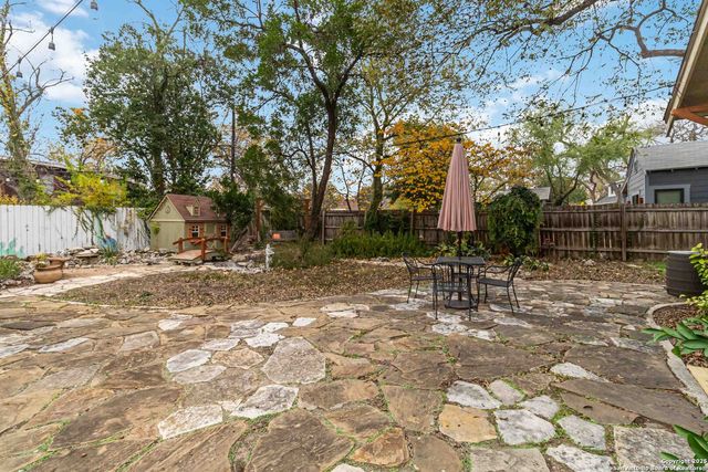 211 lindell, San Antonio, TX 78212