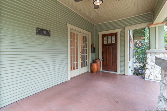 211 lindell, San Antonio, TX 78212