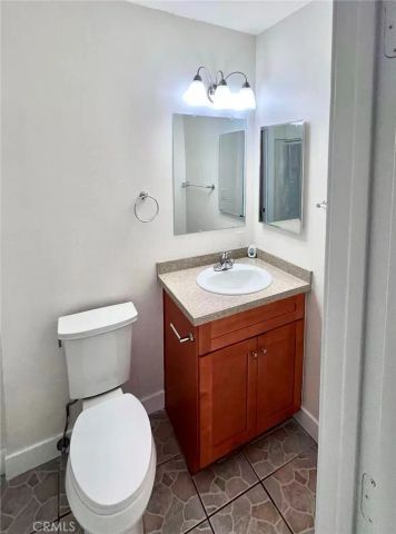 4109 W 5th J3, Santa Ana, CA 92703