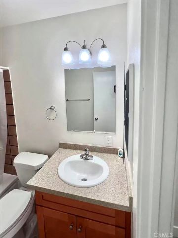 4109 W 5th J3, Santa Ana, CA 92703