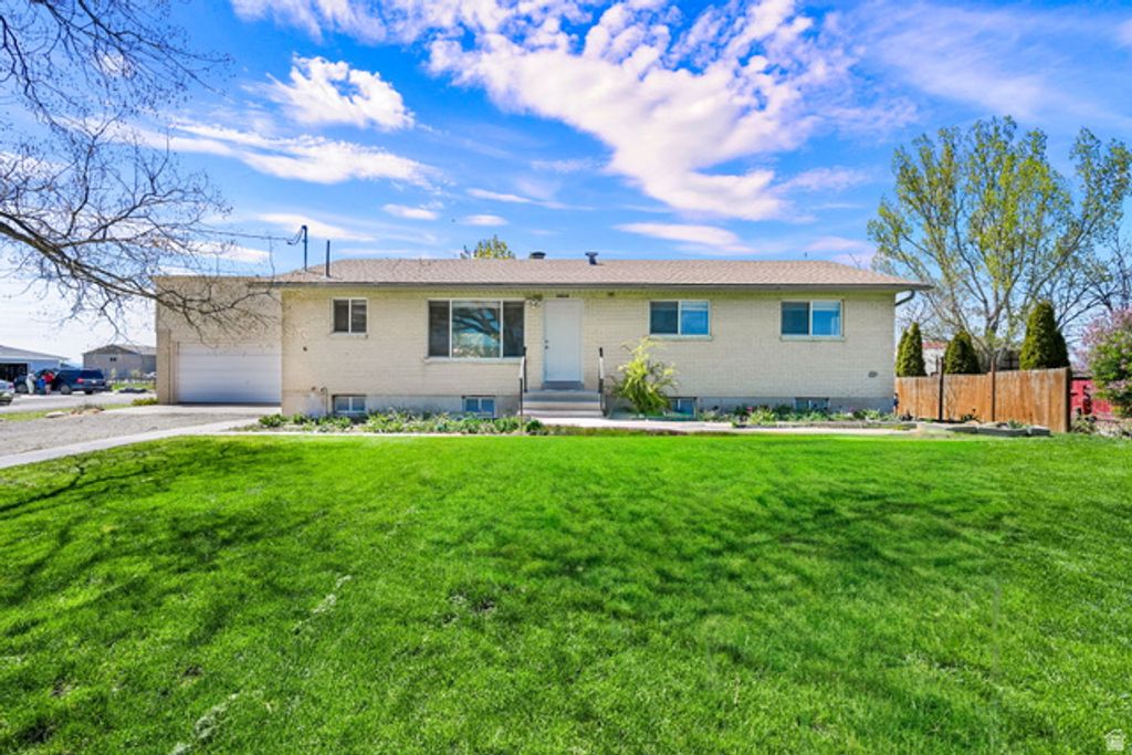 Image 1 of property listing at 15495 N 4400 W, Garland, UT 84312