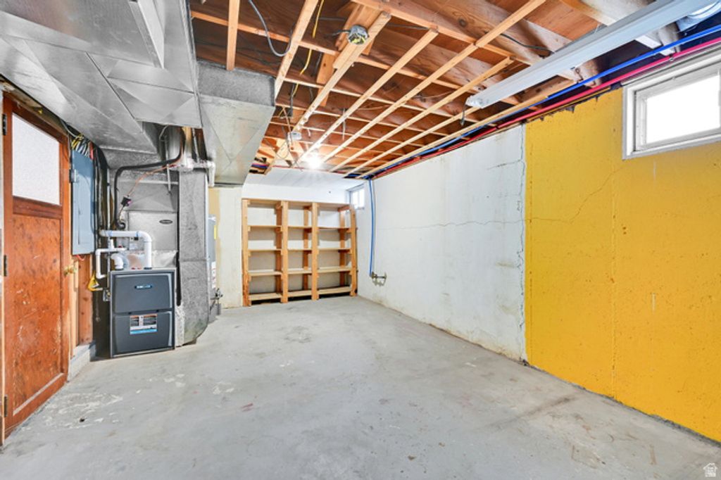 Image 25 of property listing at 15495 N 4400 W, Garland, UT 84312