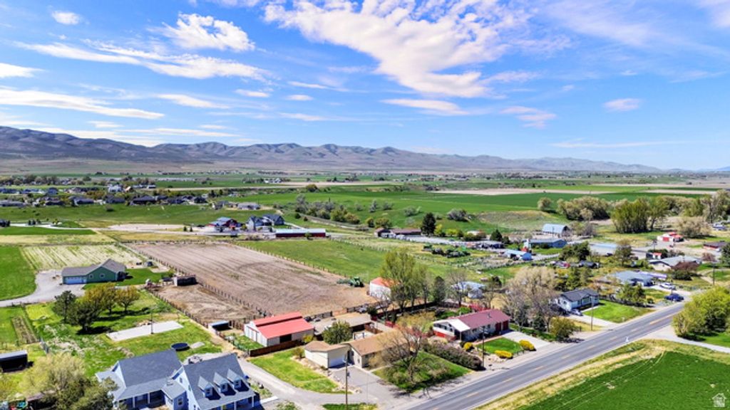 Image 33 of property listing at 15495 N 4400 W, Garland, UT 84312